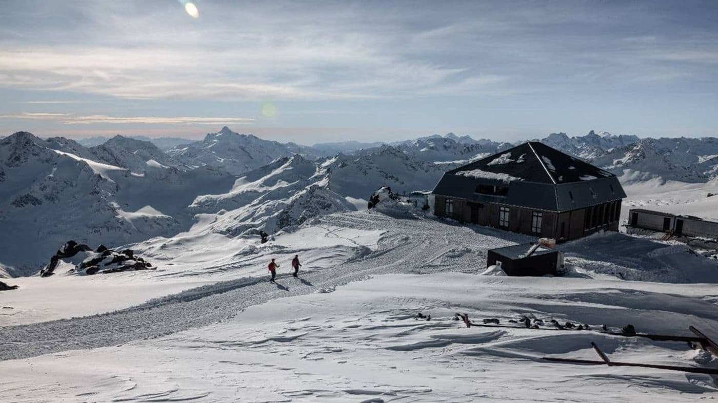 Elbrus Tours cover image